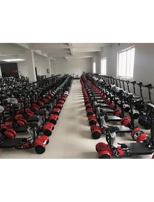 VOYA scooter électrique 4 roues 500 watts...