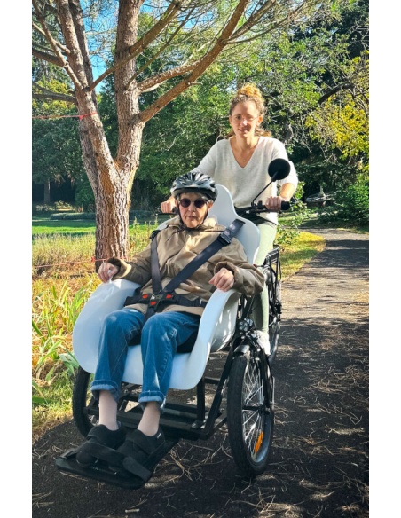 MOXO Tricycle porteur vélo 3 roues pour accompagner des personnes à mobilité réduite et handicapés